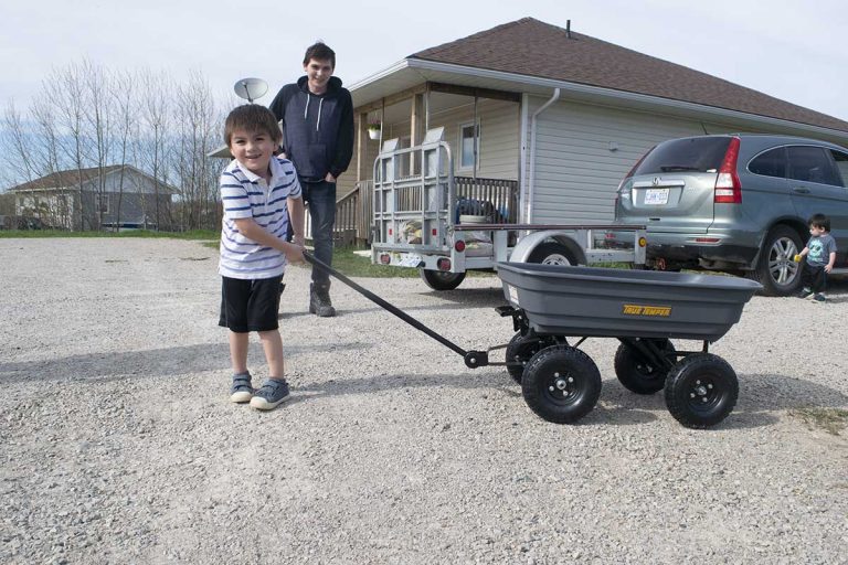 Island group helps give Aundeck Omni Kaning boy a dream gift