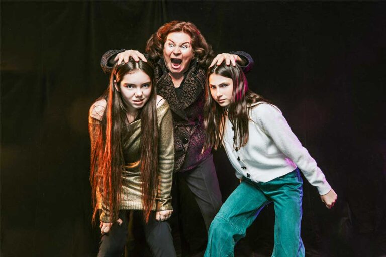 ANNIE is filling seats and delighting audiences at YES Theatre