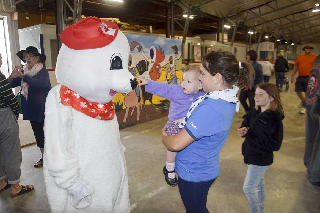 Assig-FF-kid-with-Cindy’s-bear