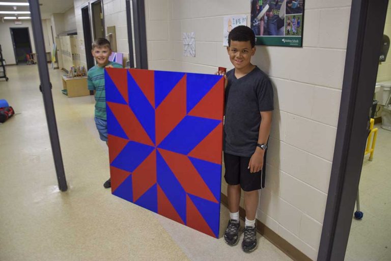 CMPS students create quilt blocks
