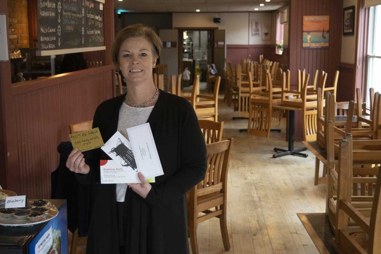 Little Current restaurateurs seek to lift economic doldrums