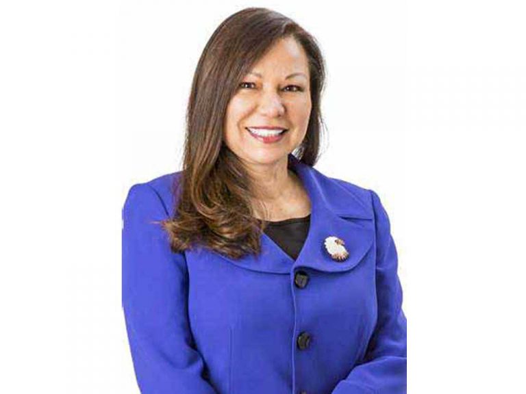 Dawn Madahbee Leach to be awarded Meritorious Service Cross by Governor General of Canada