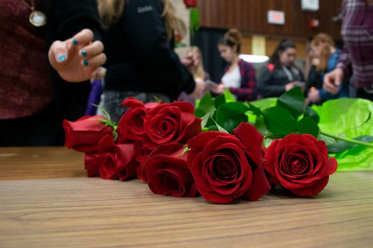 MSS students pay solemn tribute to École Polytechnique massacre victims
