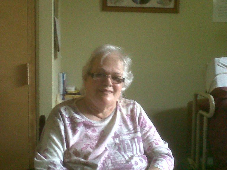 DIANE (DOROTHY) TRAYNER