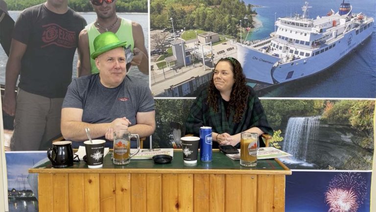 Expositor launches live broadcast