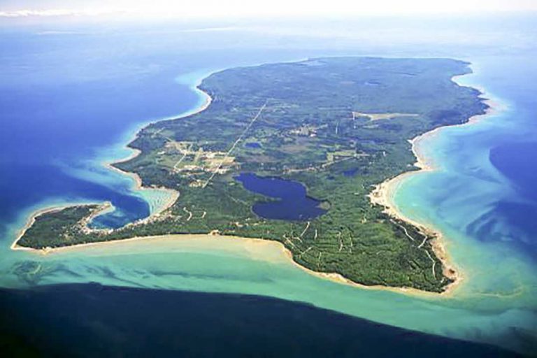 Great Lakes islands