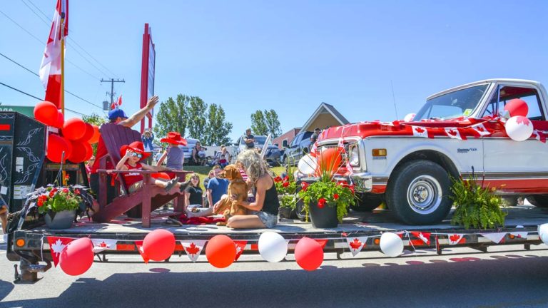 Thousands attend annual Homecoming Weekend, Ribfest celebrations