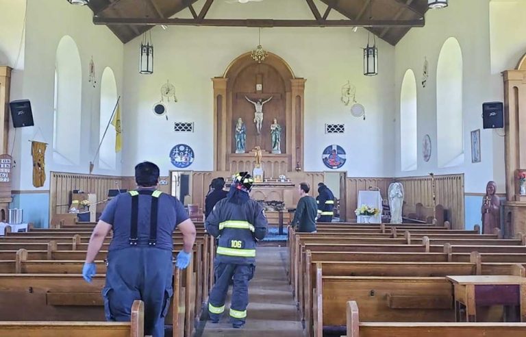 Holy Cross Church in Wiikwemkoong  vandalized, forced to close temporarily