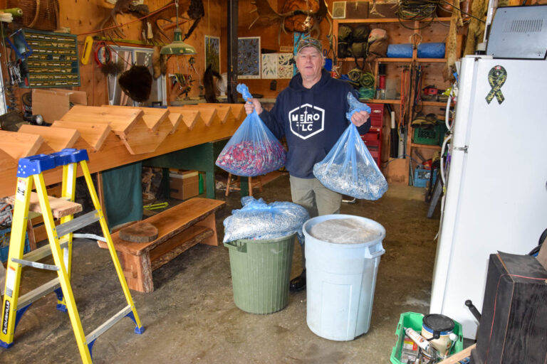 Manitoulin man collects can tabs to support Maison McCulloch Hospice