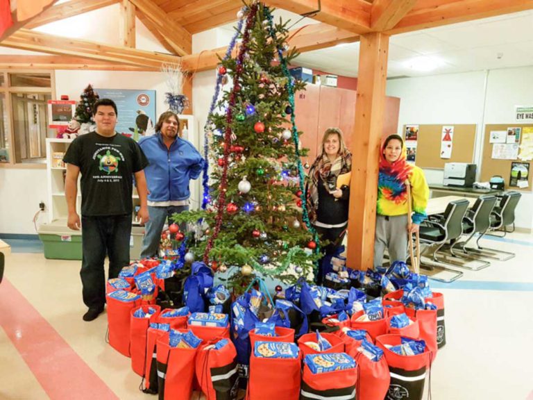 KTEI gifts Christmas hampers to students