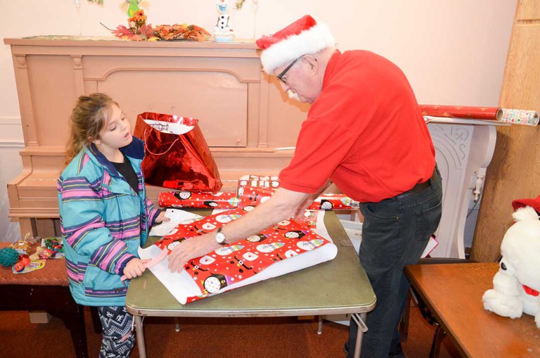 Kids pack Mindemoya United Church for free shopping