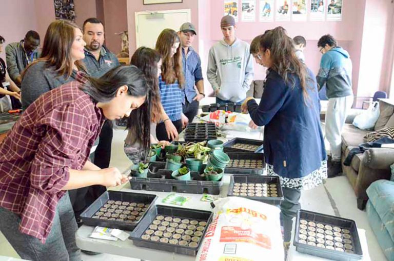 Laurentian project engineers bring skills to Wiikwemkoong