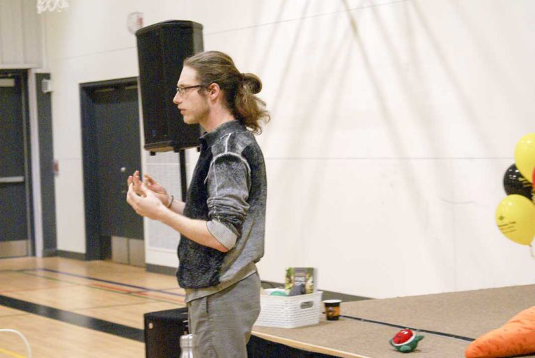 Community forums seek to connect people with food