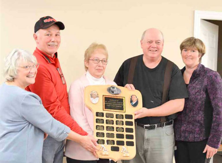 Mixed bonspiel trophy decided by a measure