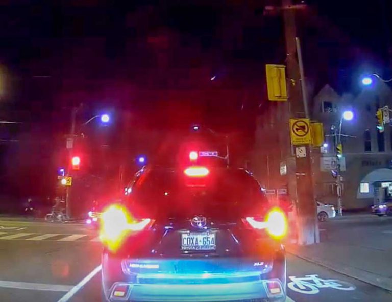 Meteor sighting lights up night sky