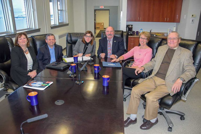 Federal seniors minister visits Manitoulin