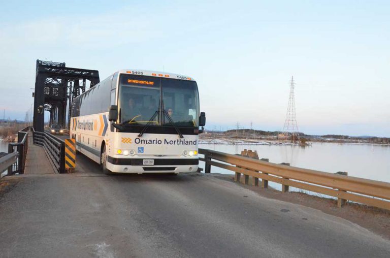 Central mayor gives two thumbs up to bus service