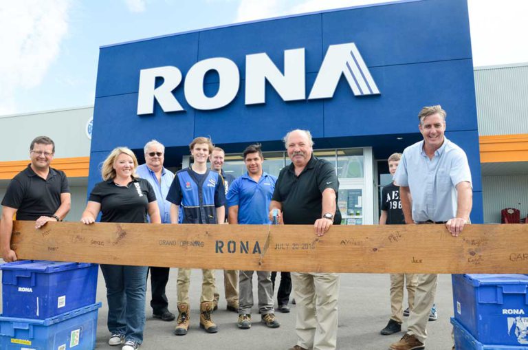 RONA holds grand opening for new store, now open seven days a week
