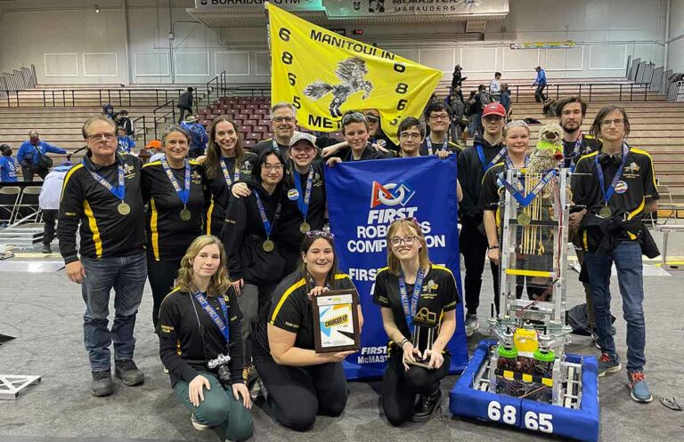 MSS Mustangs robotics team qualifies for provincials; wins prestigious awards