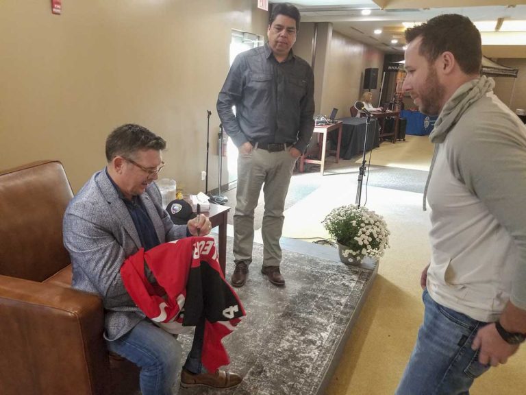 Hockey legend heads up Mnaamodzin Health’s men’s wellness symposium