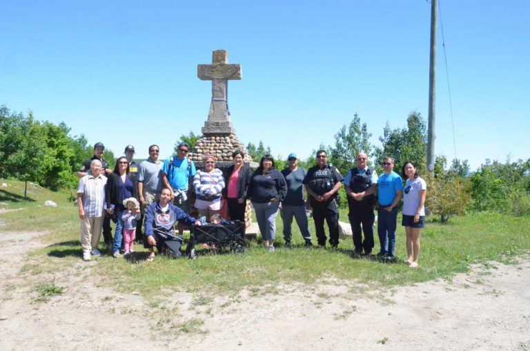 Anishinabe police officer walking across Canada for mental health