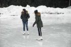Winter-fun-in-Kagawong-skaters