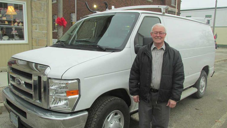 Gore Bay man wins car in lottery