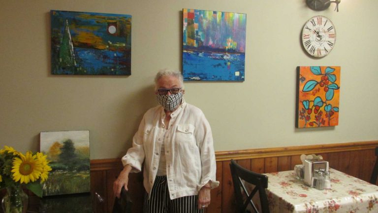 Artist provides a different type of collaborative art experience