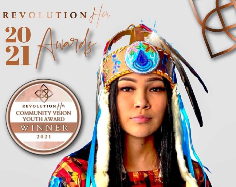 Autumn Peltier of Wiikwemkoong  receives community vision youth award