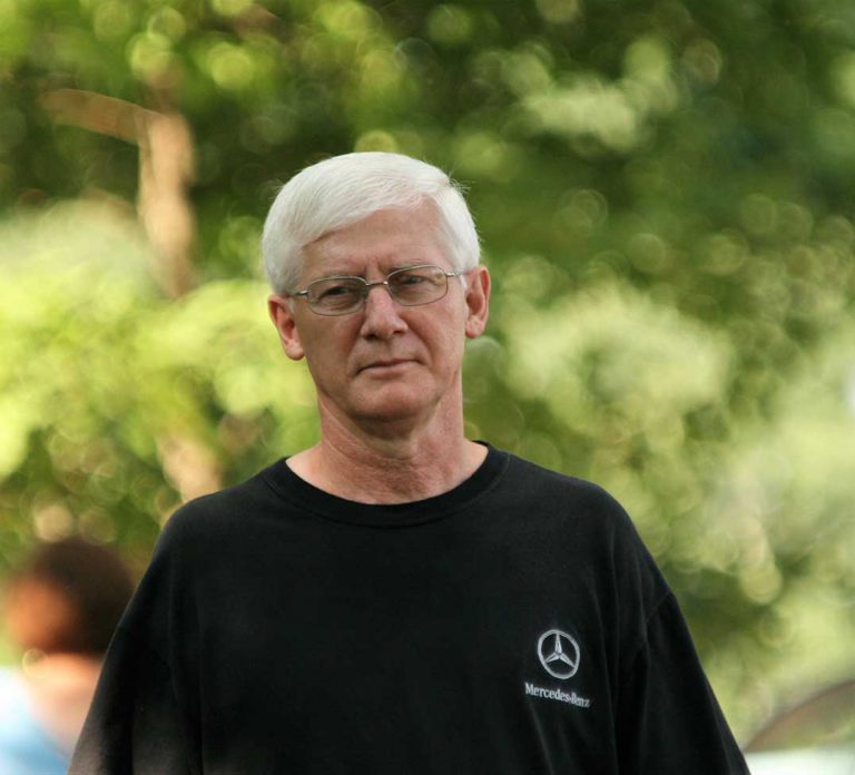 Brad Middleton of Manitoulin Snowdusters receives lifetime achievement recognition