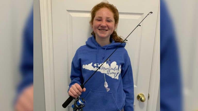 Ice fishing rods donated to Assiginack students in memory of Shan Case