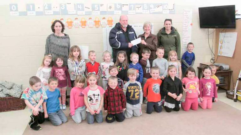 Students team up with Dean’s Valu-Mart to support food bank