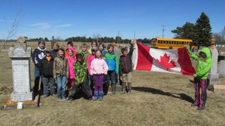 Students visit WWI memorial stone erected by Gordon Women’s Institute in 1919