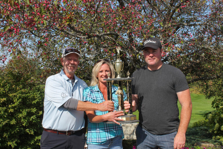Manitoulin Golf champions bask in their glory