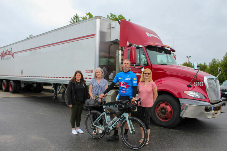 Police cycle to raise funds for cancer research