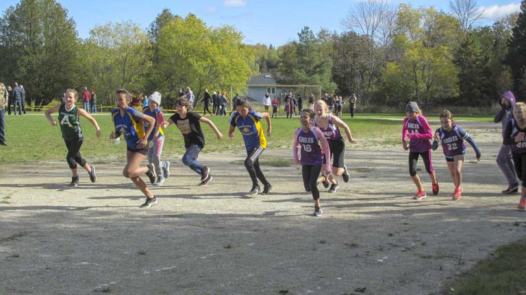 CMPS runners win Island elementary school cross-country championship