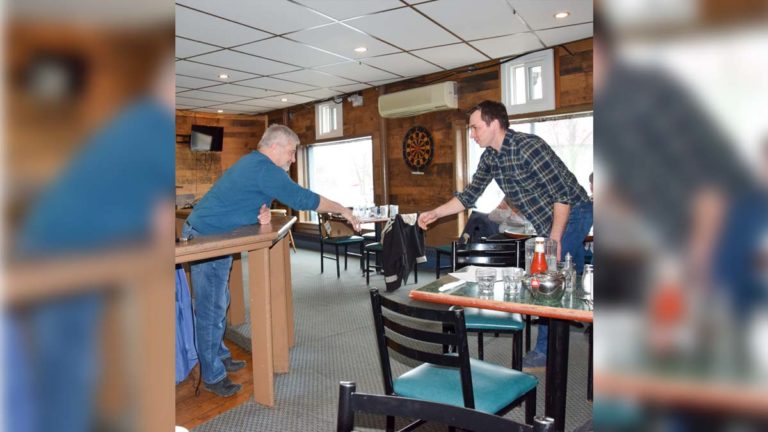 Two Island dairy farms awarded gold certificate at annual meeting