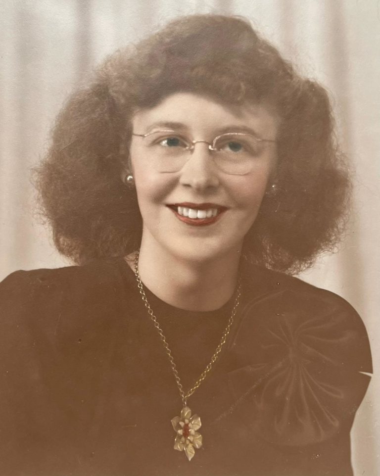 DONNA M. KINNUNEN (Pyette)