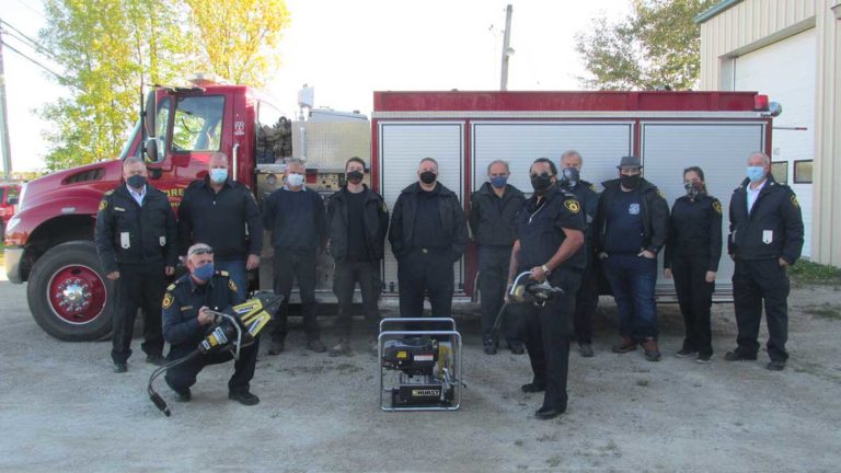 Gore Bay Fire Department receives donated jaws of life equipment from Lincoln F. D.