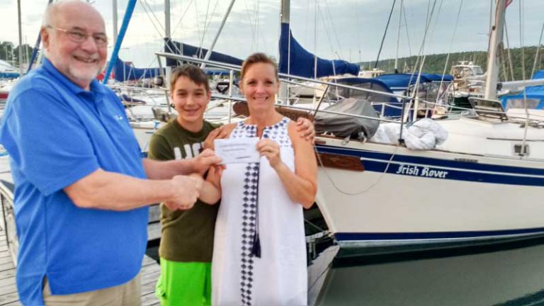 Church fundraising dinner draws crowd of about 300 people