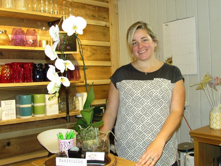 New florist shop, e’s Flowers and Gifts by Design, opens in Mindemoya