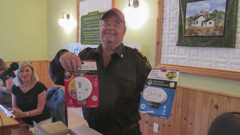 Manitoulin long overdue  for major fire, fire chief warns Manitou meeting