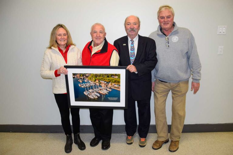 Great Lakes Cruising Club shows municipal appreciation for 60th anniversary presentation
