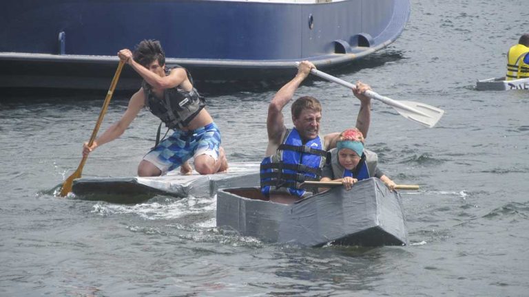 Harbour Days celebrations enjoyed by smiling crowds