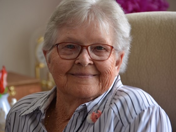 LOTTIE C. THOMPSON  (PALMER)  March 19, 1927 – March 21, 2020