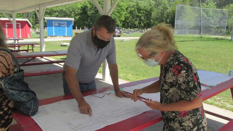 General approval with initial Kagawong Main Street Hill plans