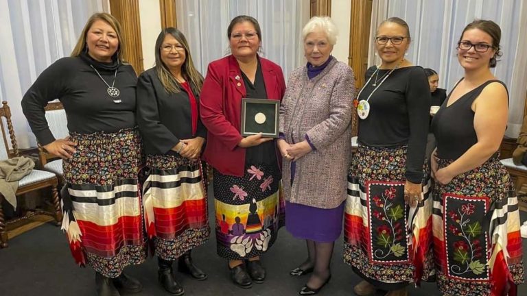 Marian Jacko receives Lt. Gov. citizenship prize