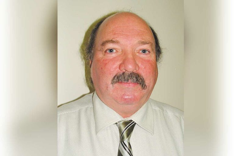 Province suggests it may consider looking at resuming Service Ontario outlet for NEMI