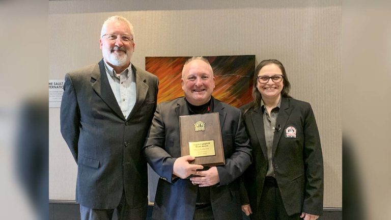 Manitoulin Minor Hockey Association honours Greg Lockeyer on his recent NOHA decoration