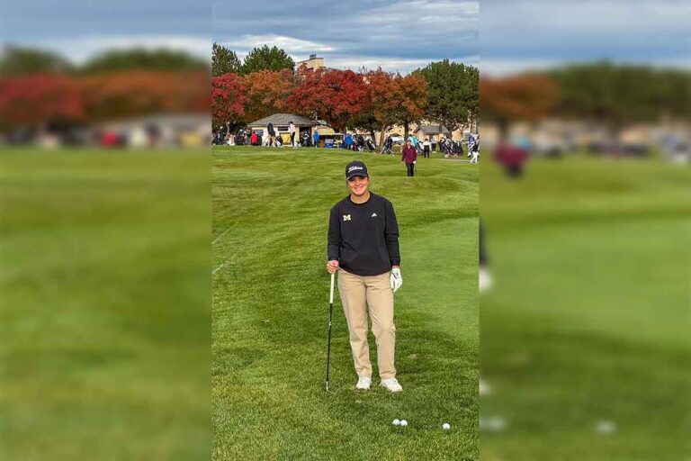 Mustangs golfers score at provincials